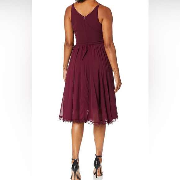 Dress the population Alicia Fit and Flare dress - Picture 2 of 5